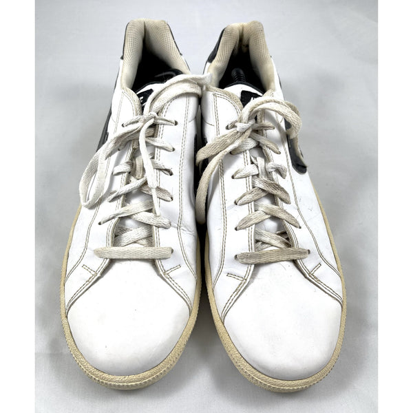 White Nike Sneakers