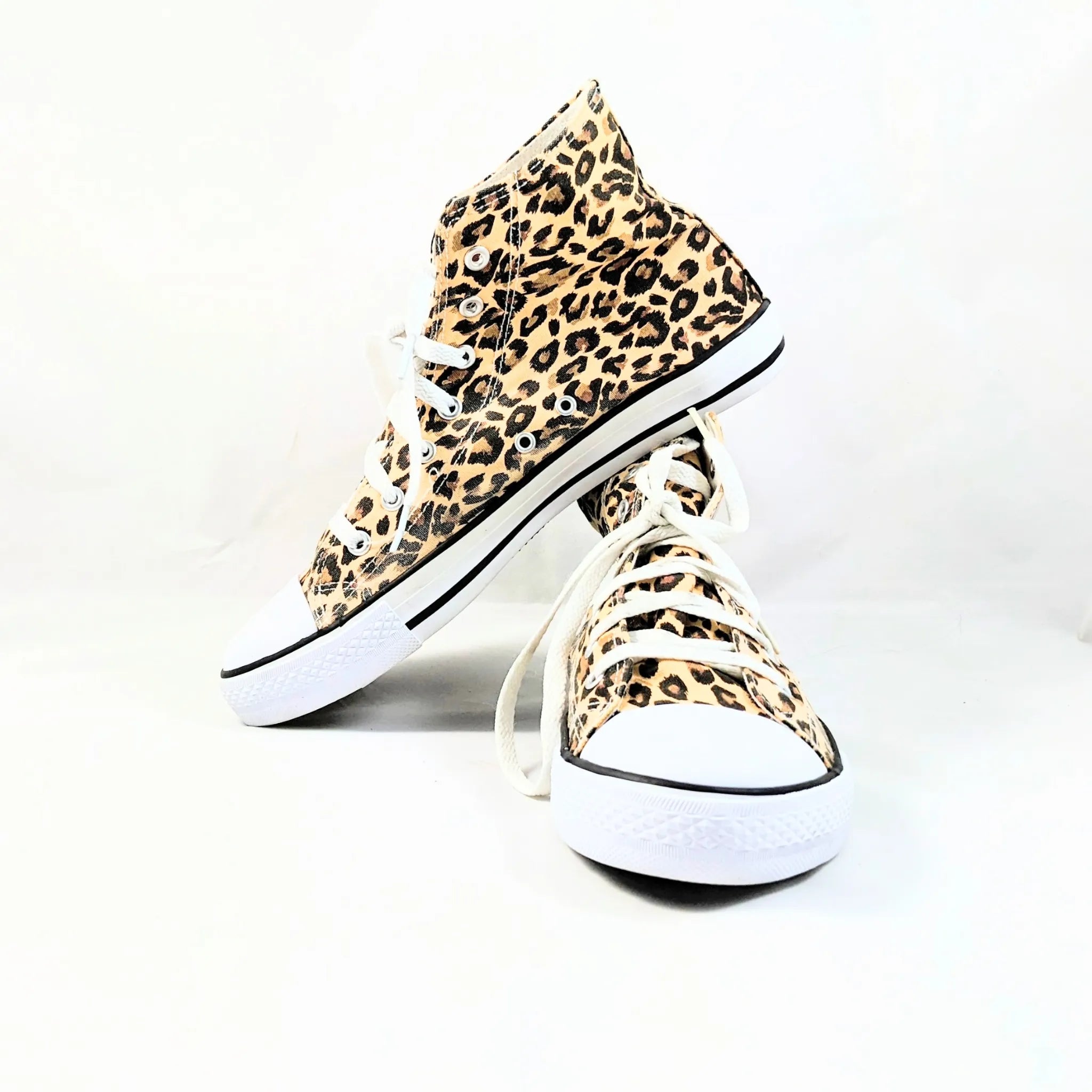 MyWear Leopard Sneakers