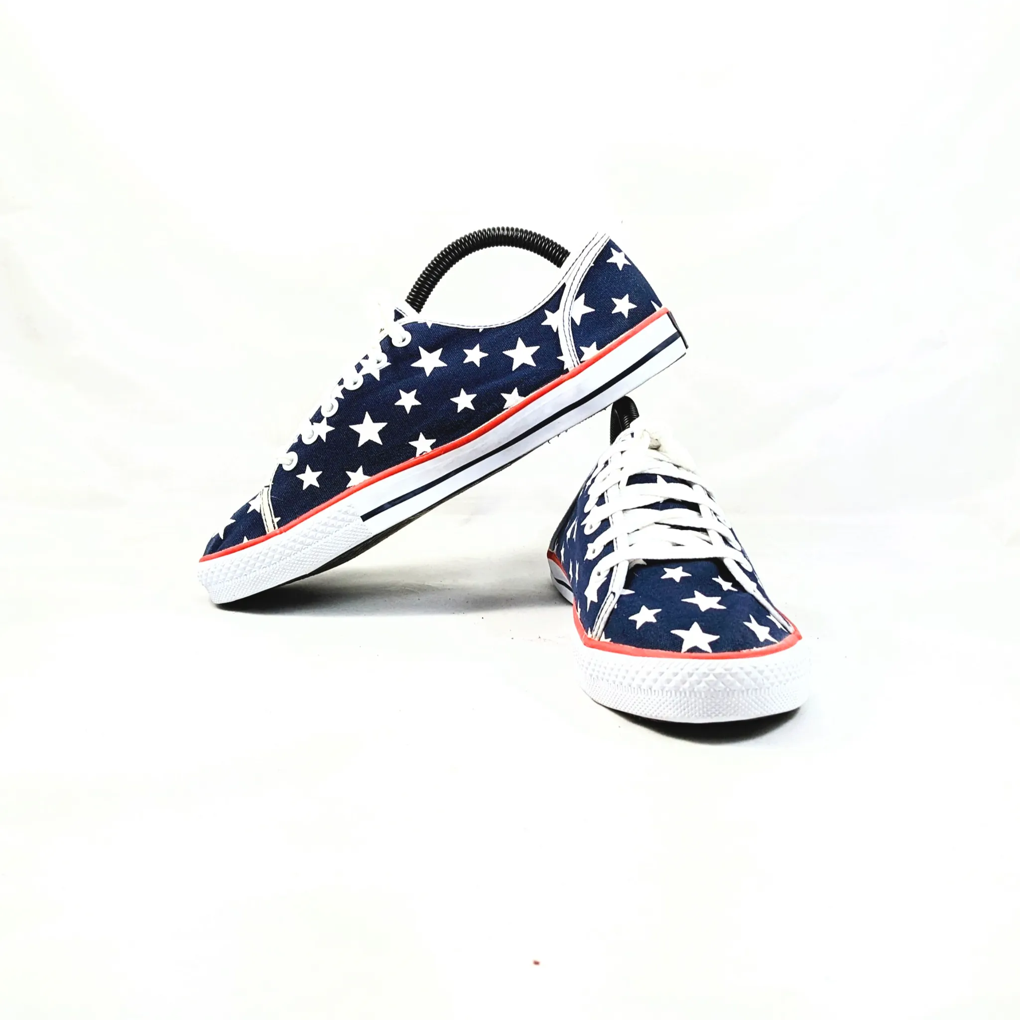 Veterans Site Sneakers