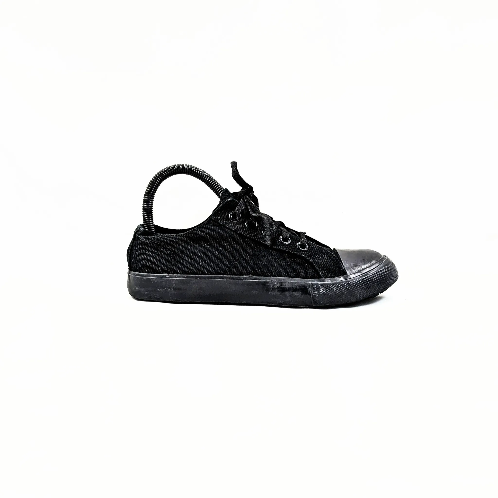 safeTstep Black Sneakers