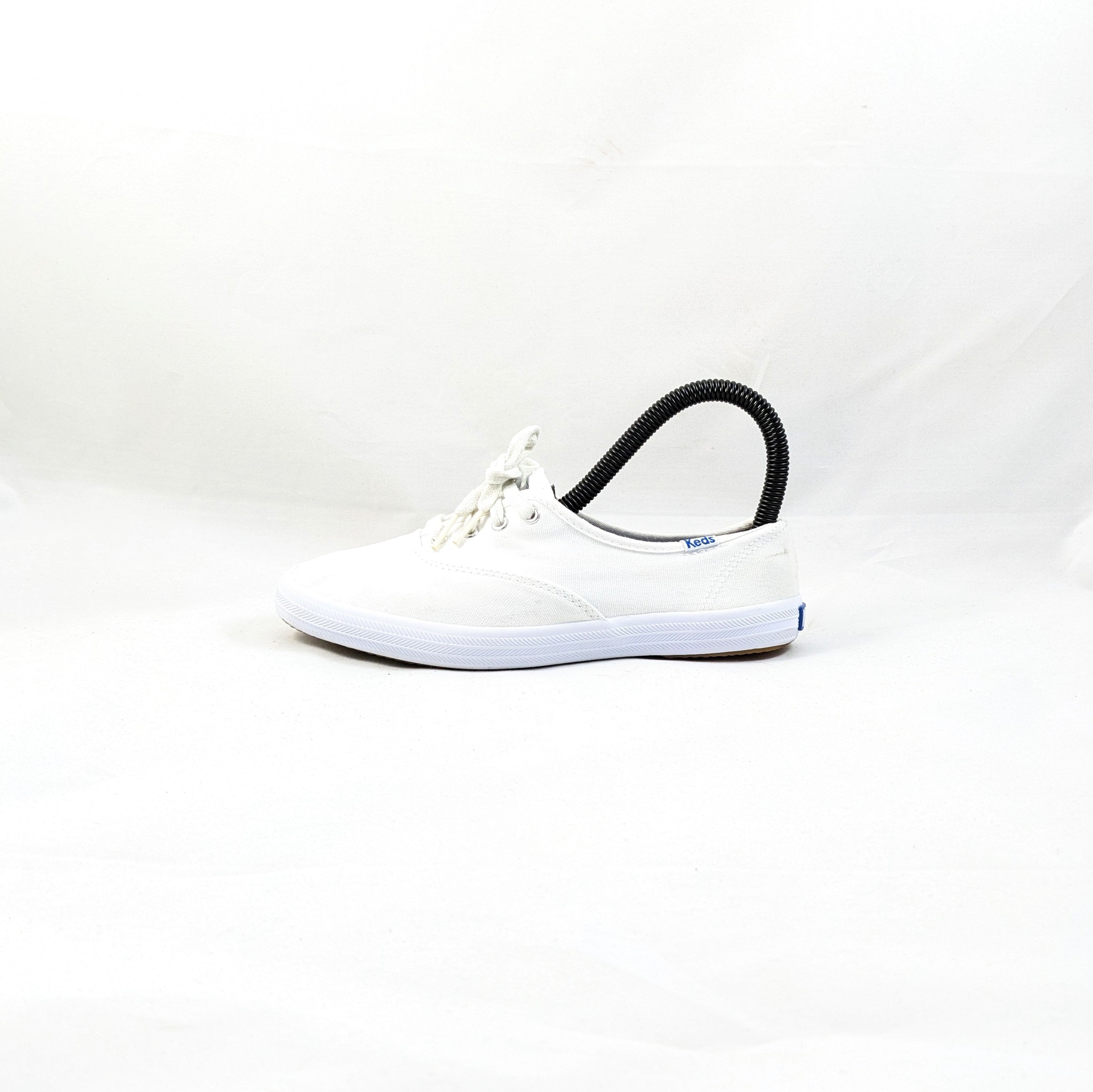 حذاء رياضي أبيض من Keds Premium O