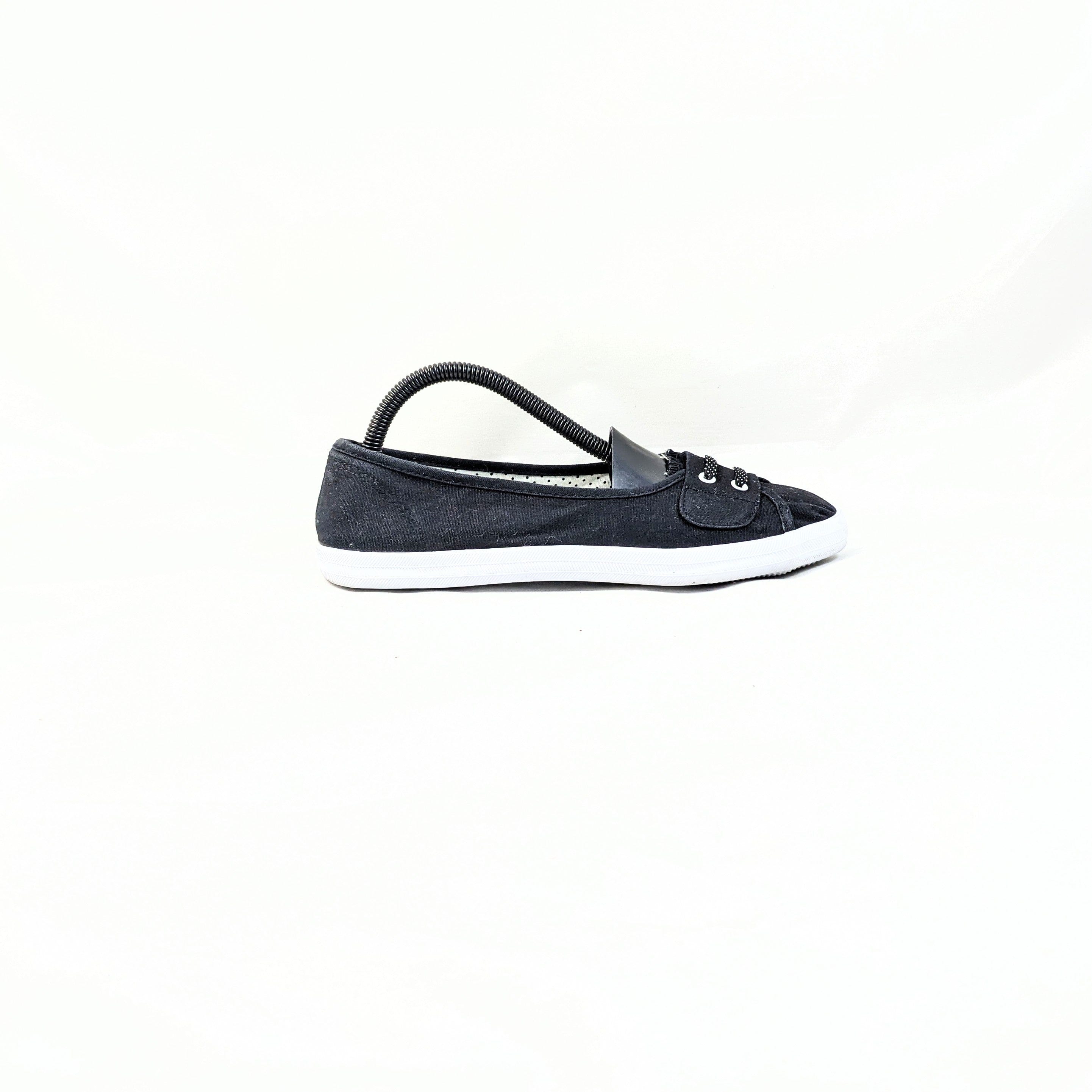 Vty Black SlipOns Premium Plus