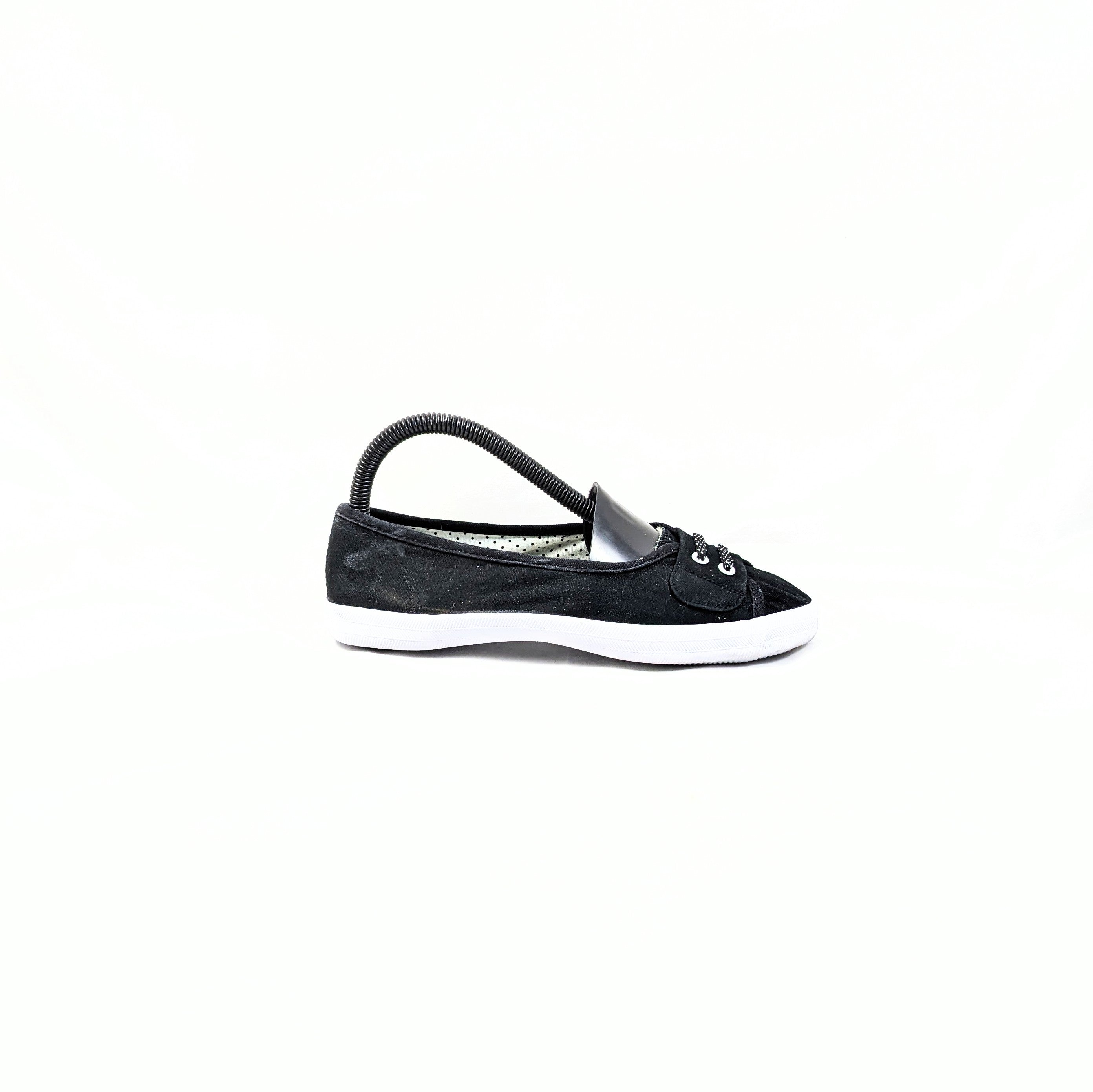 Vty Black SlipOns