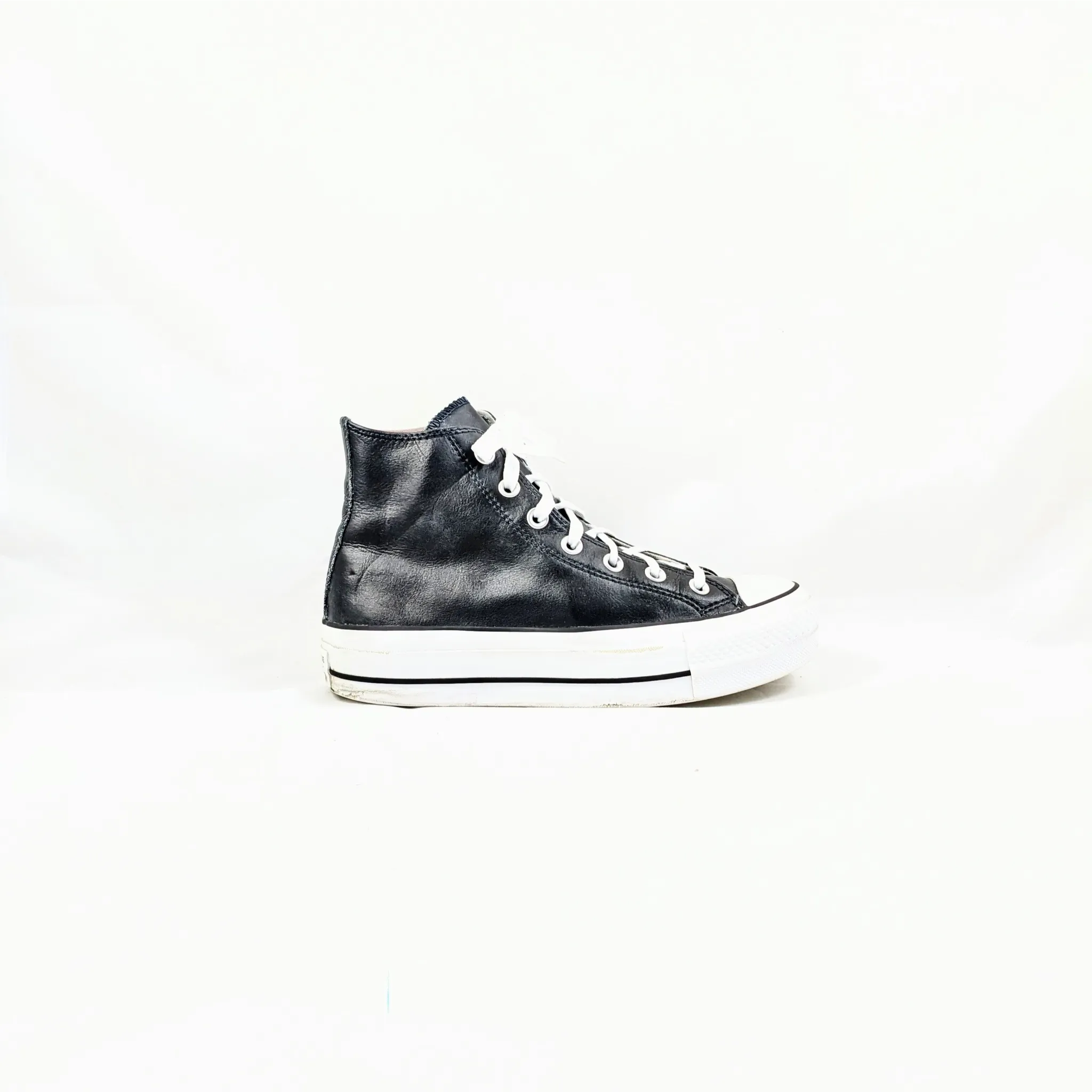 Converse Leather Hightops