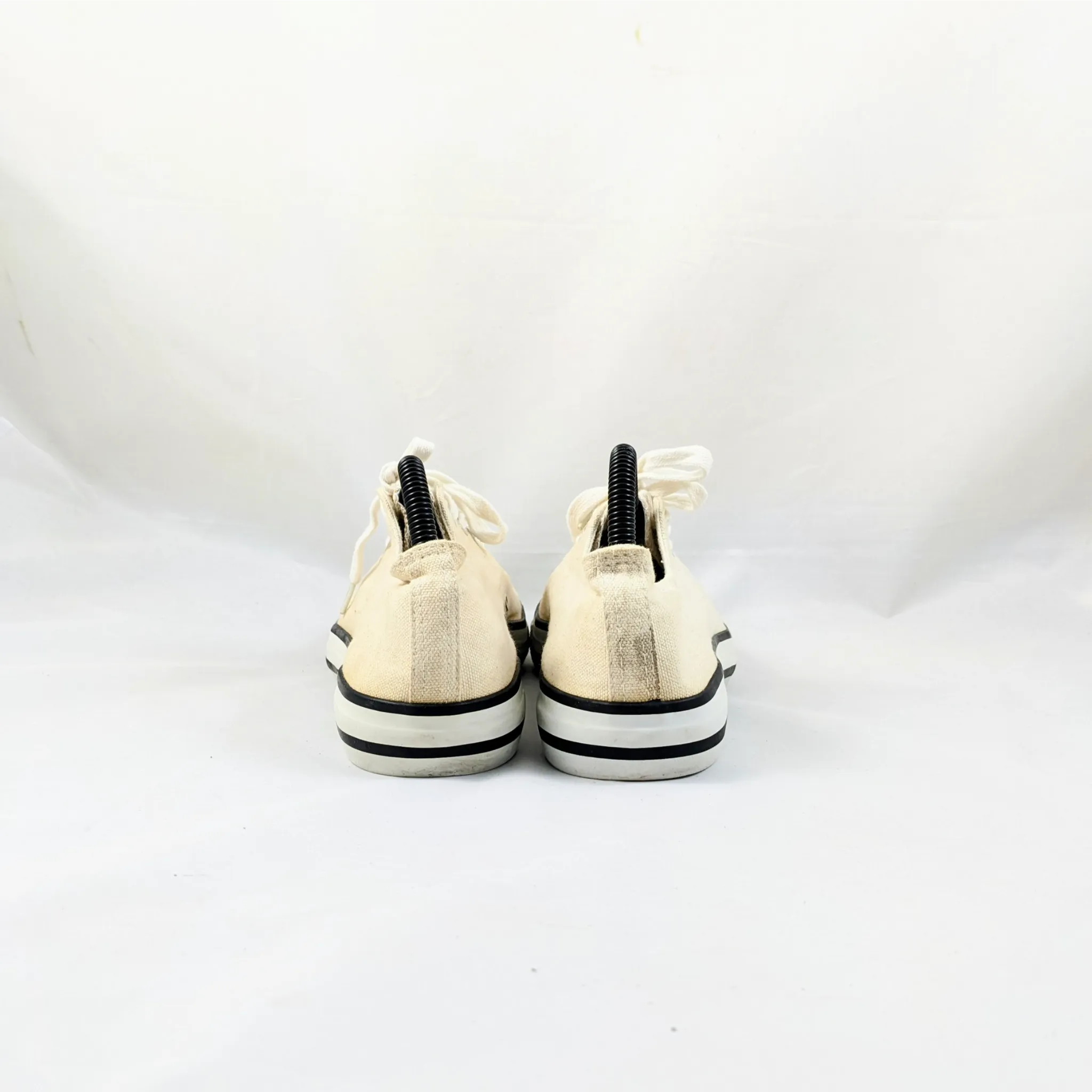 Beige Sneakers Premium C