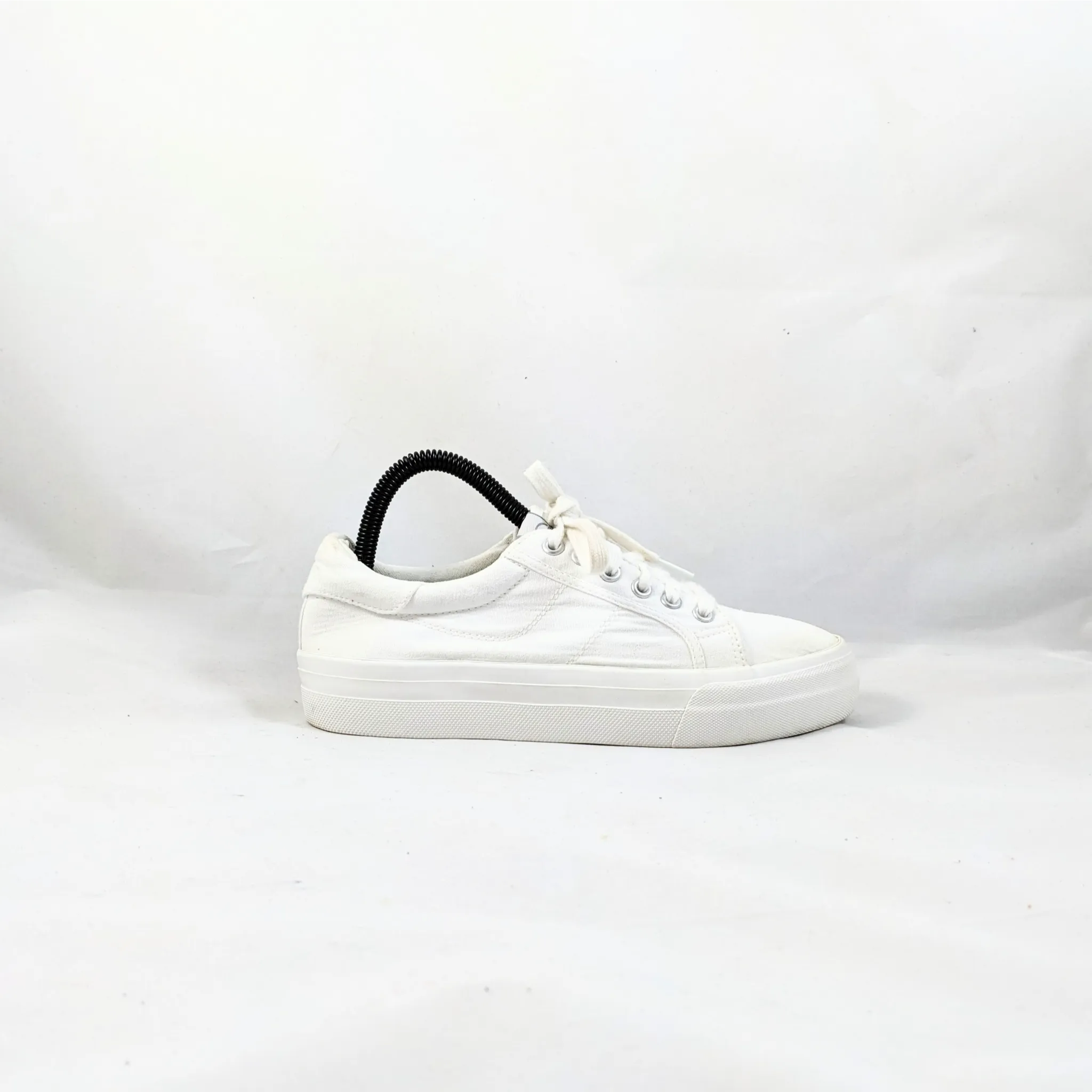 Tomaris White Sneakers