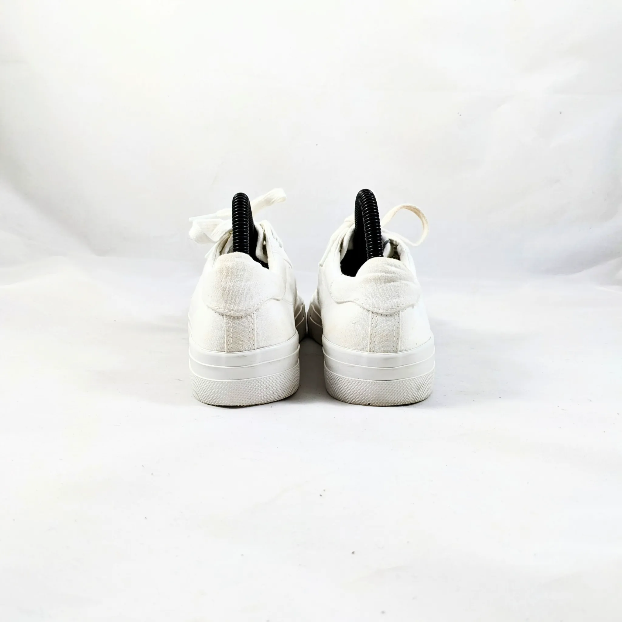 Tomaris White Sneakers