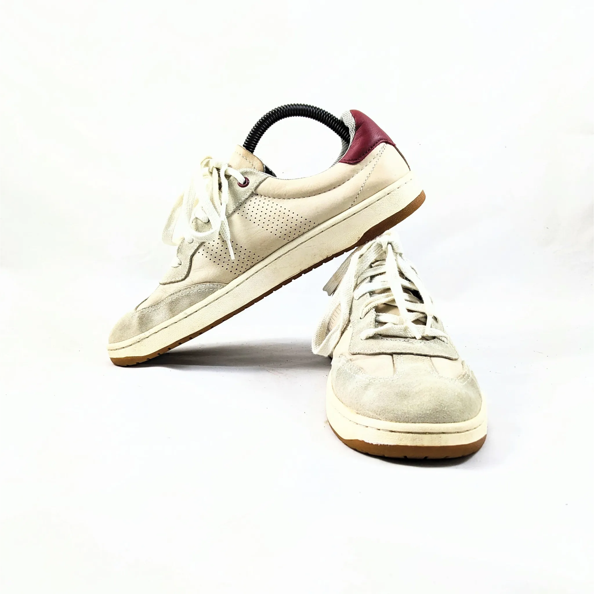 MO'P Beige Sneakers