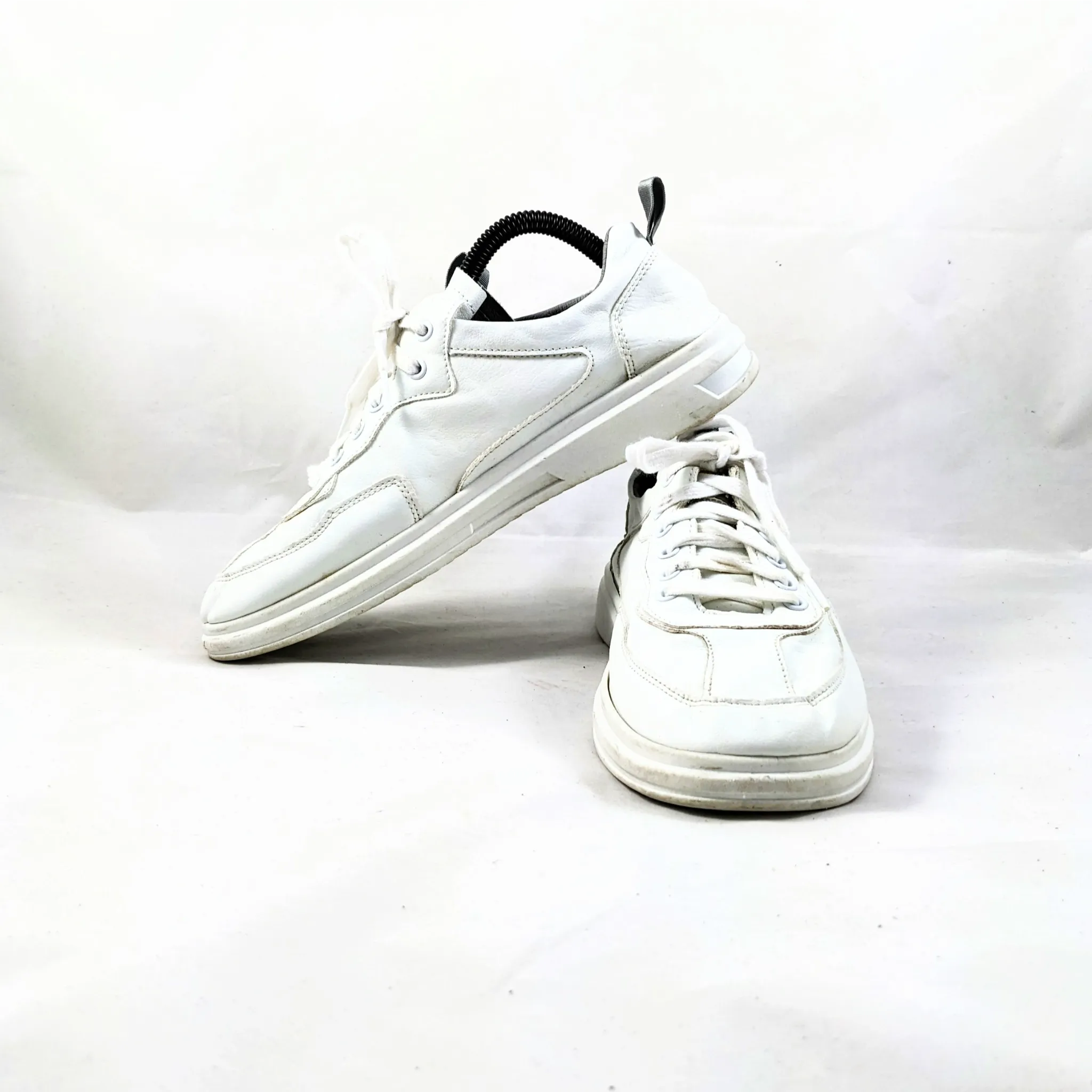 CombNation White Sneakers