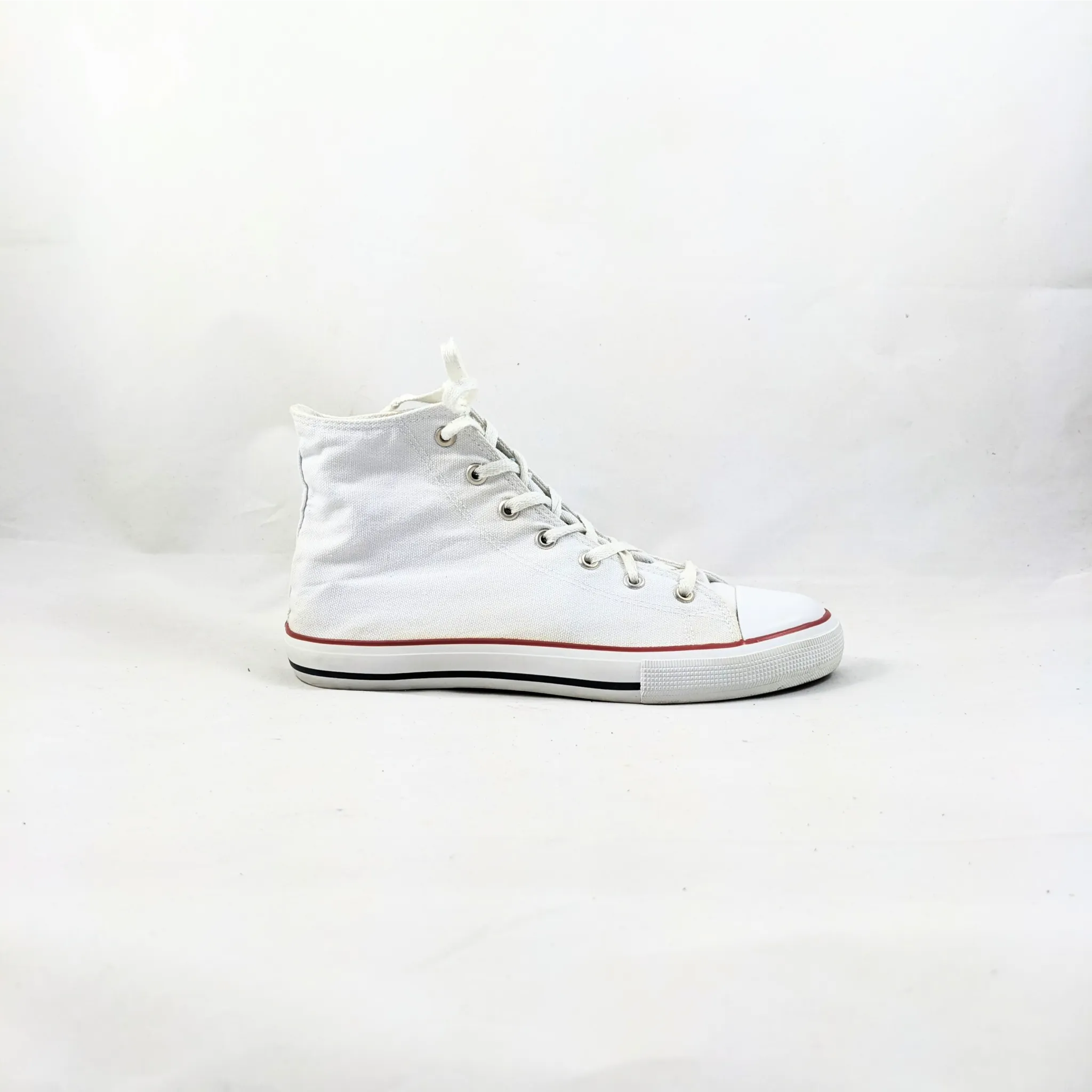 VTY الأبيض Hightops