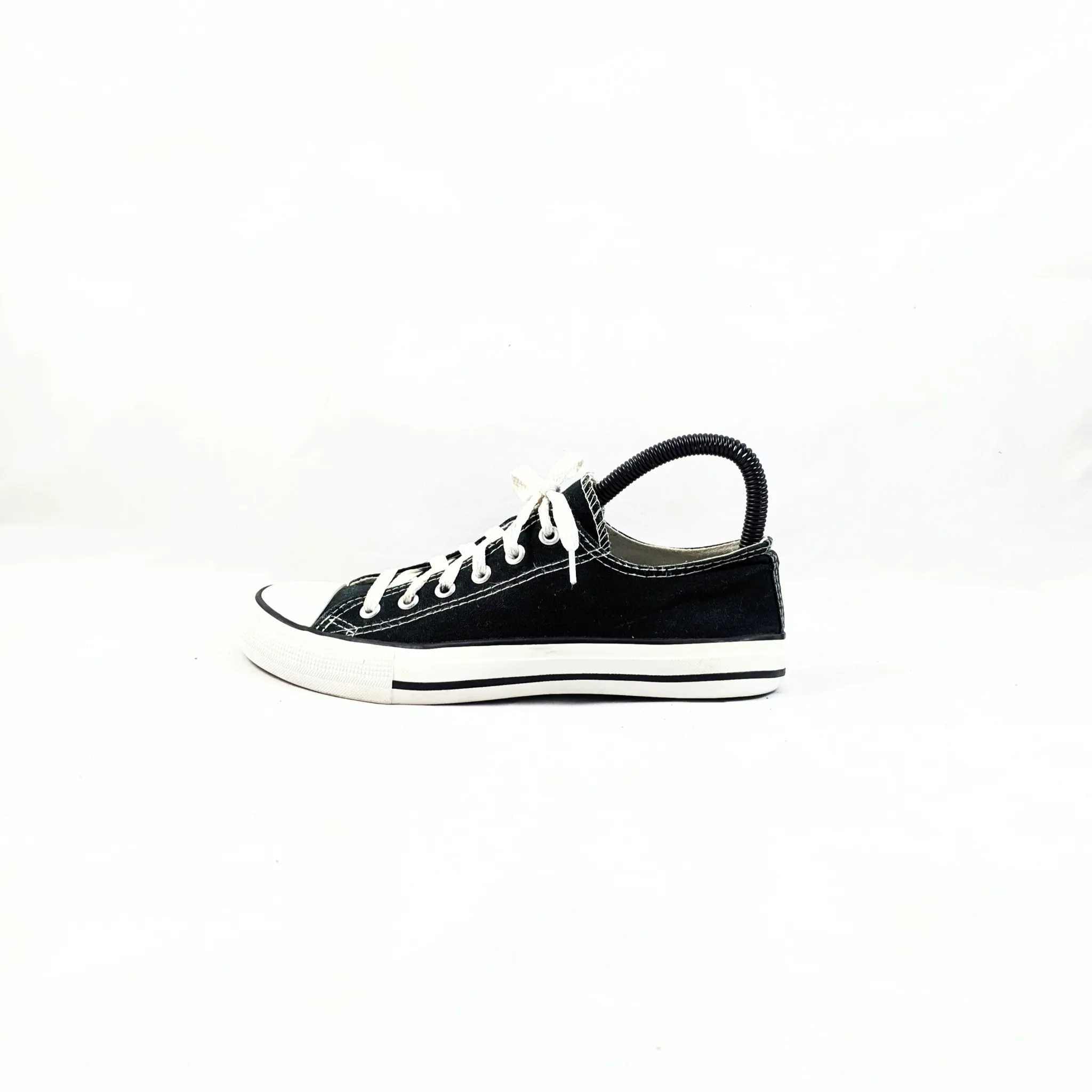 NewYorker Black Sneakers