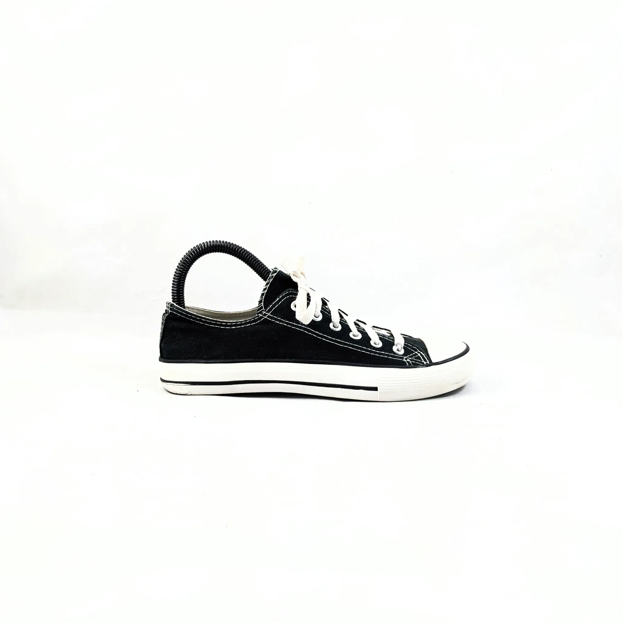 NewYorker Black Sneakers