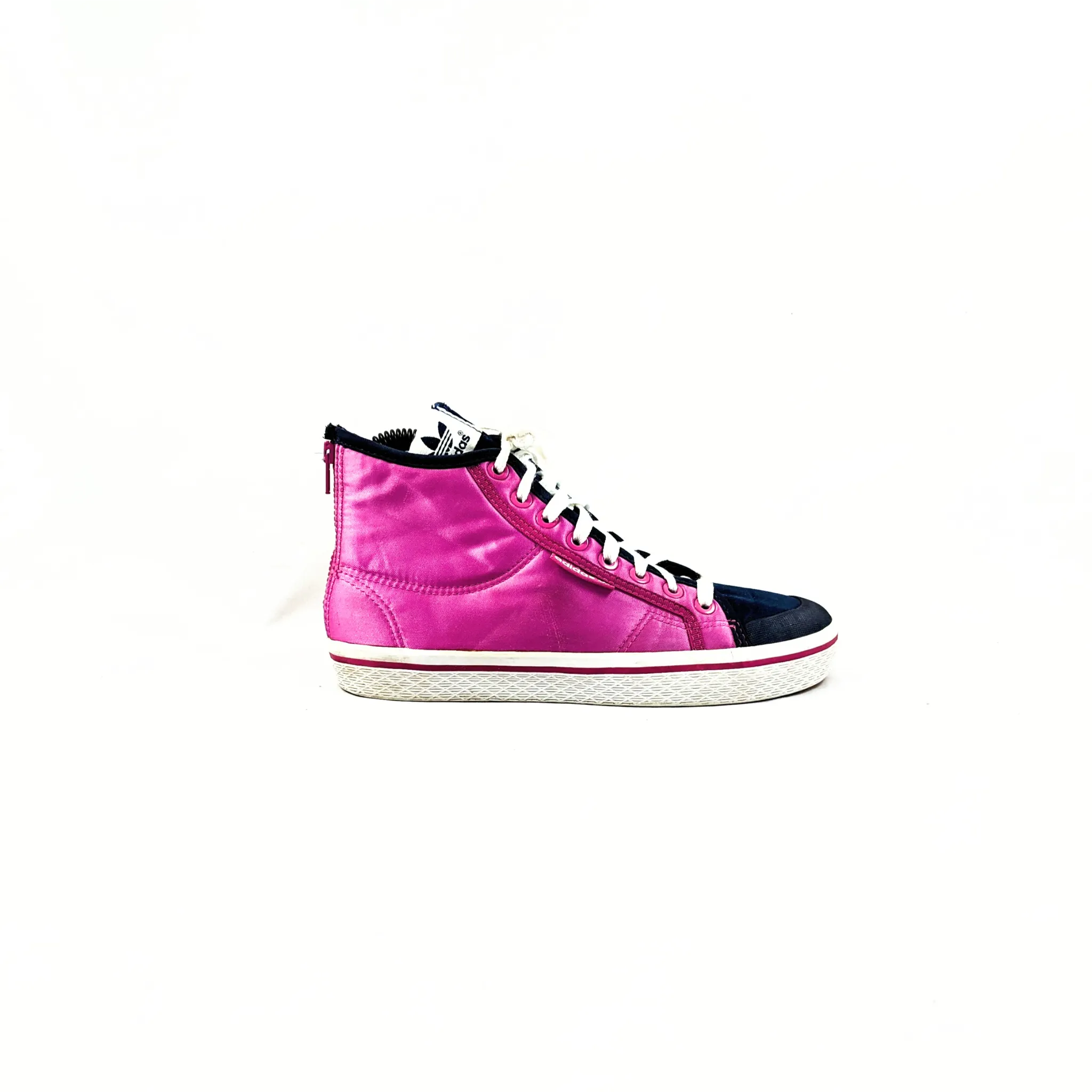 أديداس Hightops متعددة الألوان