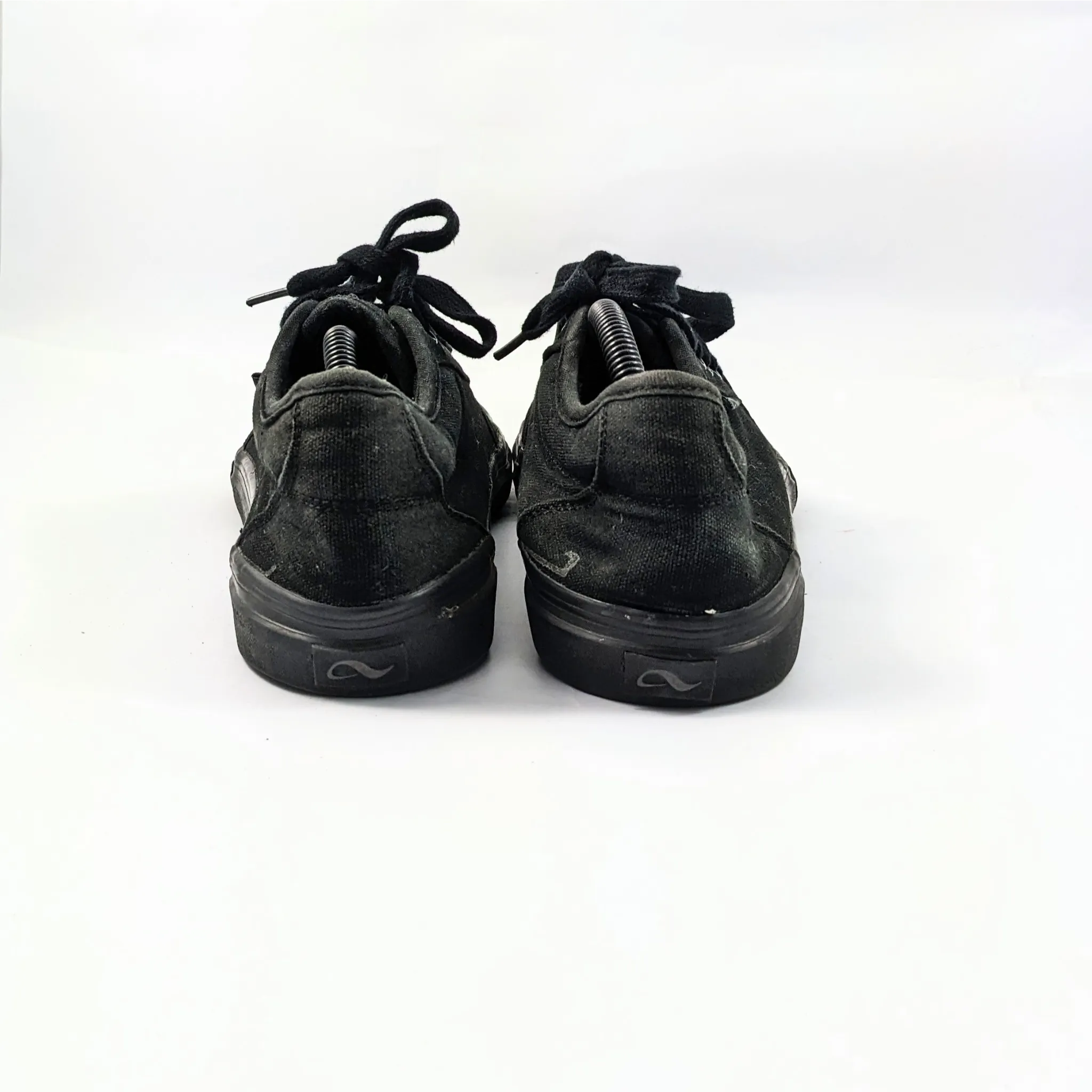 ADIO Black Sneakers