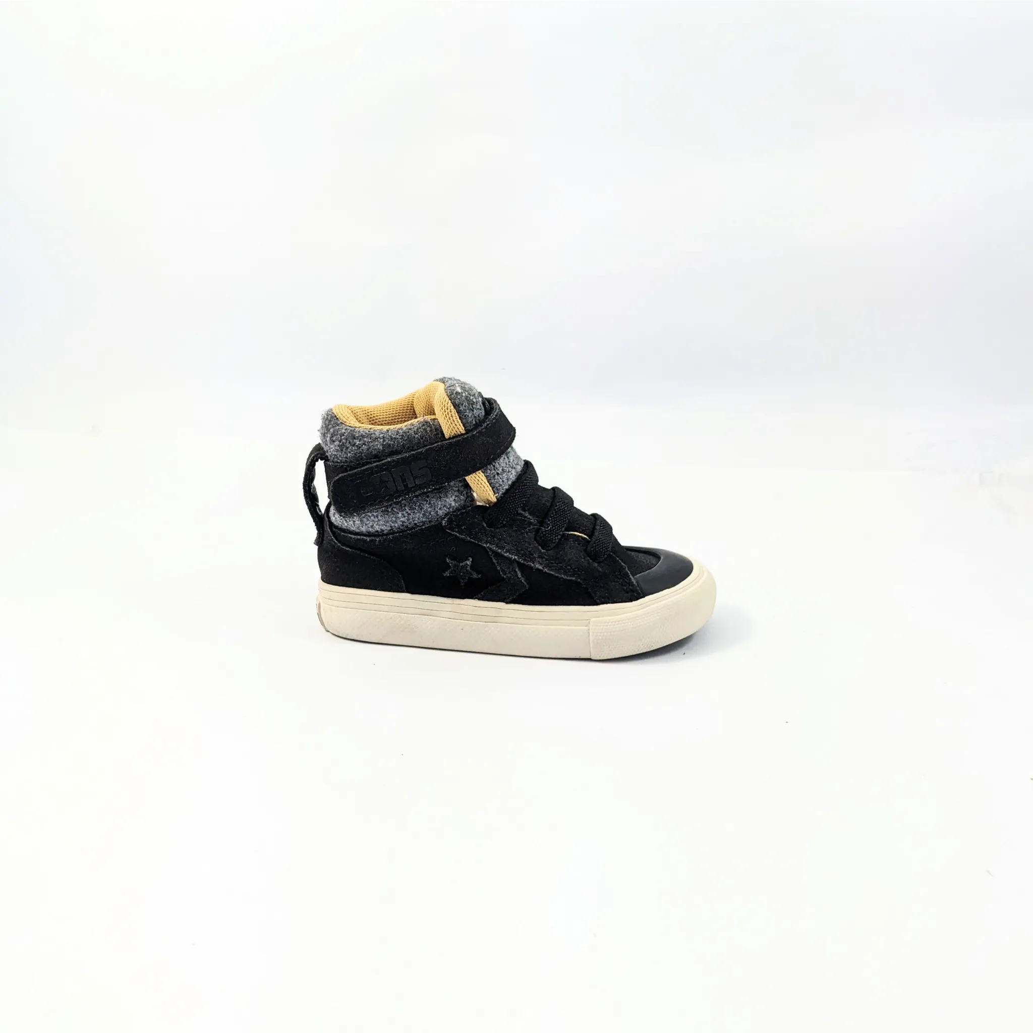 Converse Black Hightops Kids