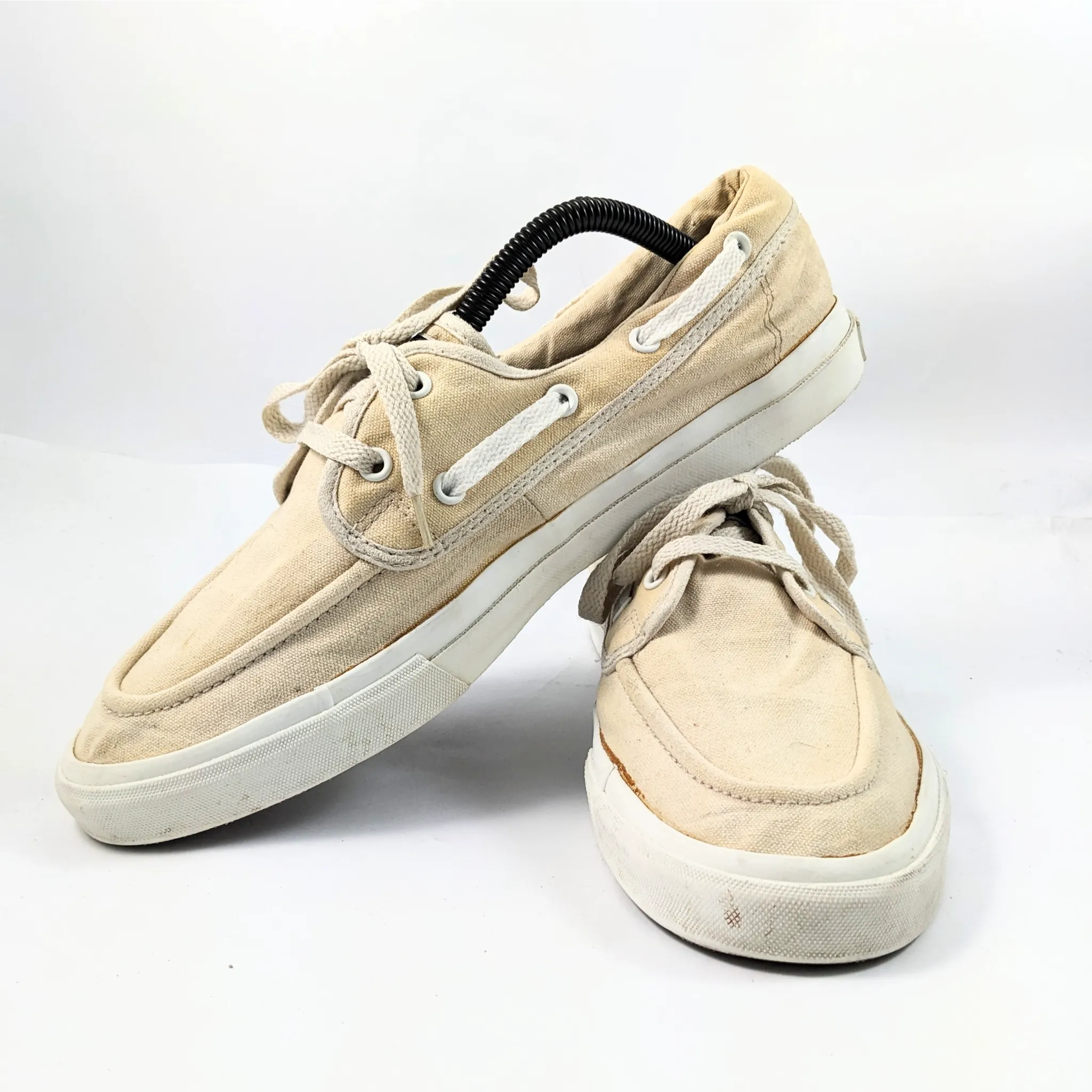 Converse Beige Sneakers