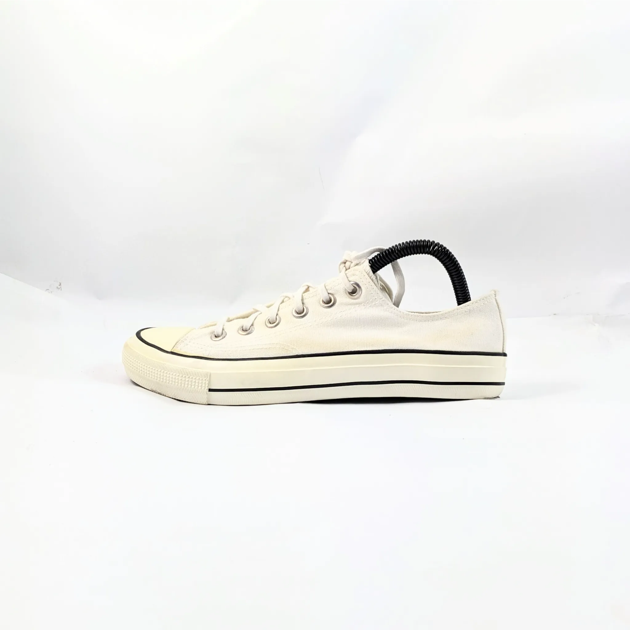 Vty White Sneakers