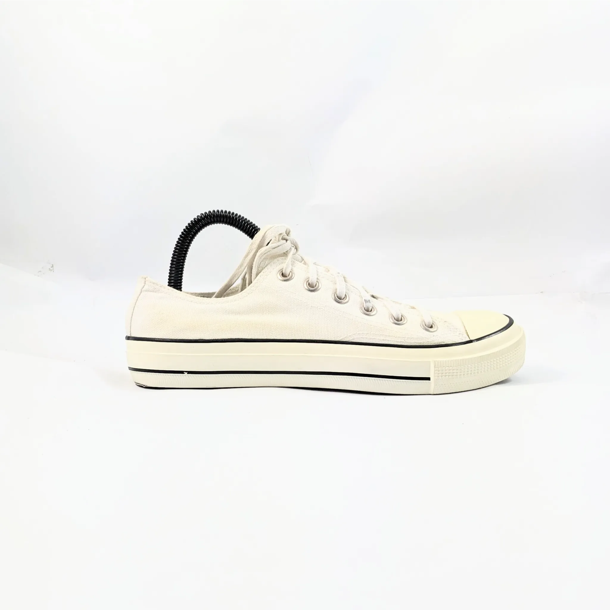 Vty White Sneakers