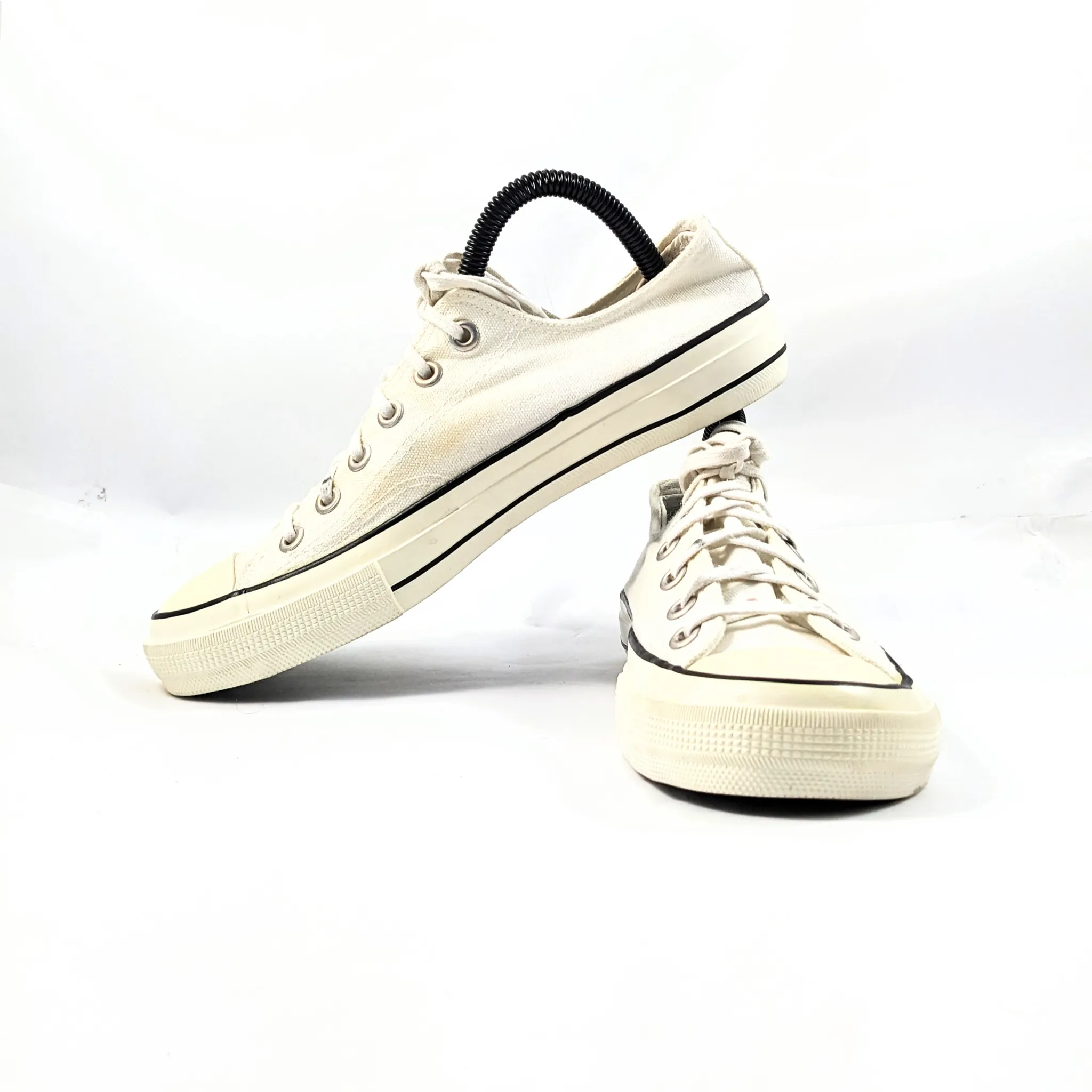 Vty White Sneakers