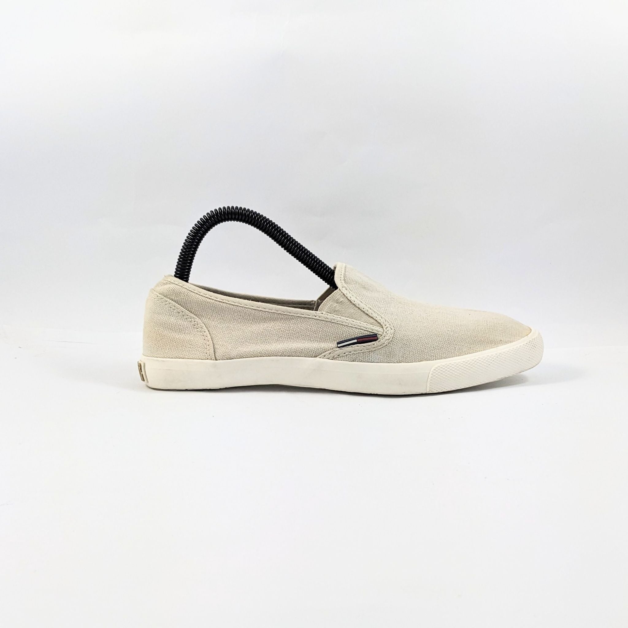 تومي هيلفيغر براون SlipOns