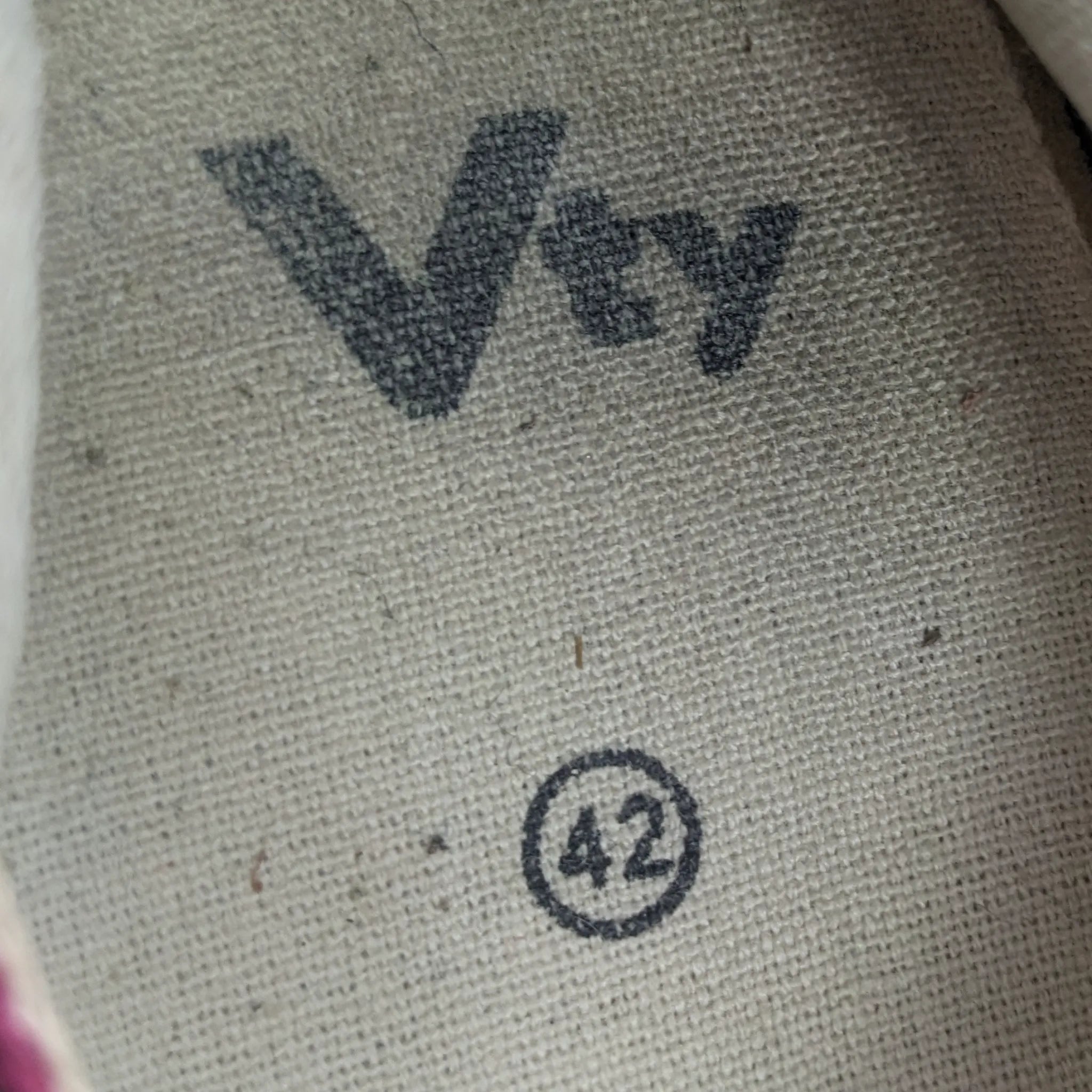 أحذية رياضية Vty المارون