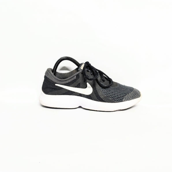 Nike Black Lightweight Running Sneakers