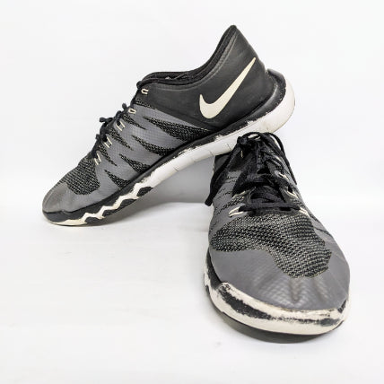 حذاء رياضي للجري مجاني