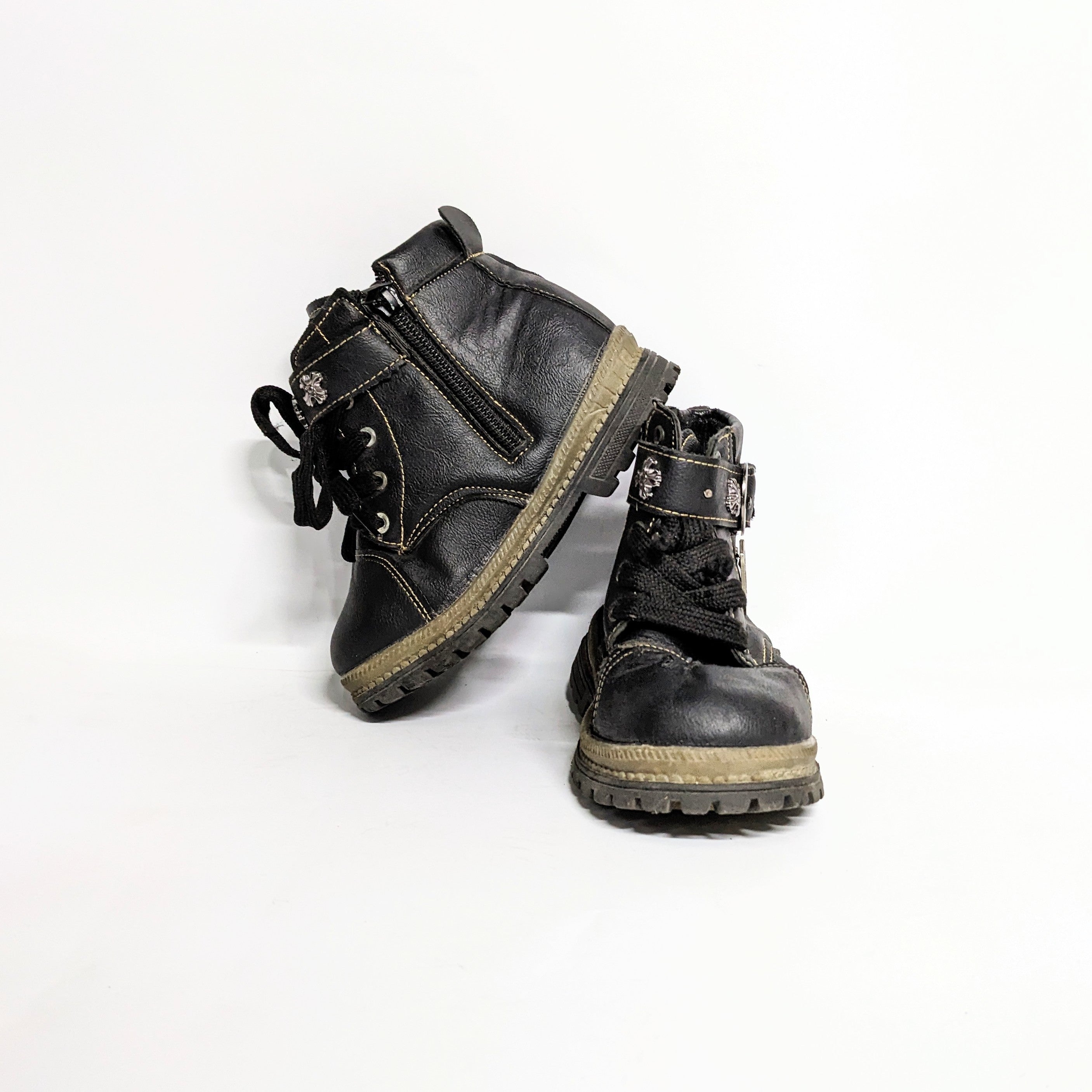 Kids Black Leather Hightop Preloved Boot