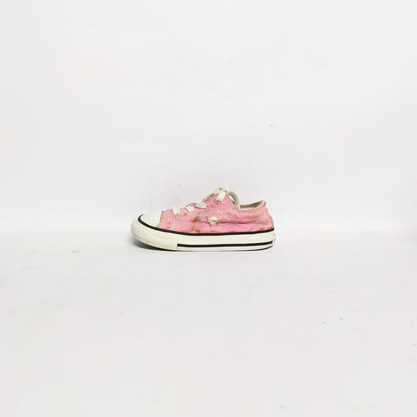 حذاء رياضي باللون الوردي الفاتح للأطفال الصغار من كونفيرس