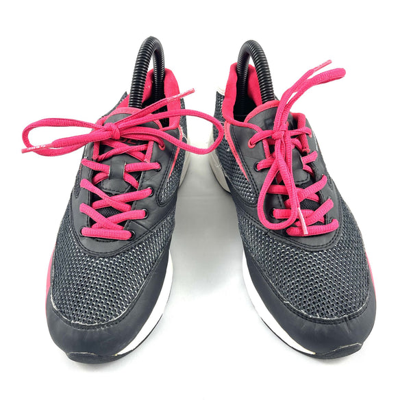 أحذية رياضية سوداء للياقة البدنية من SOC
