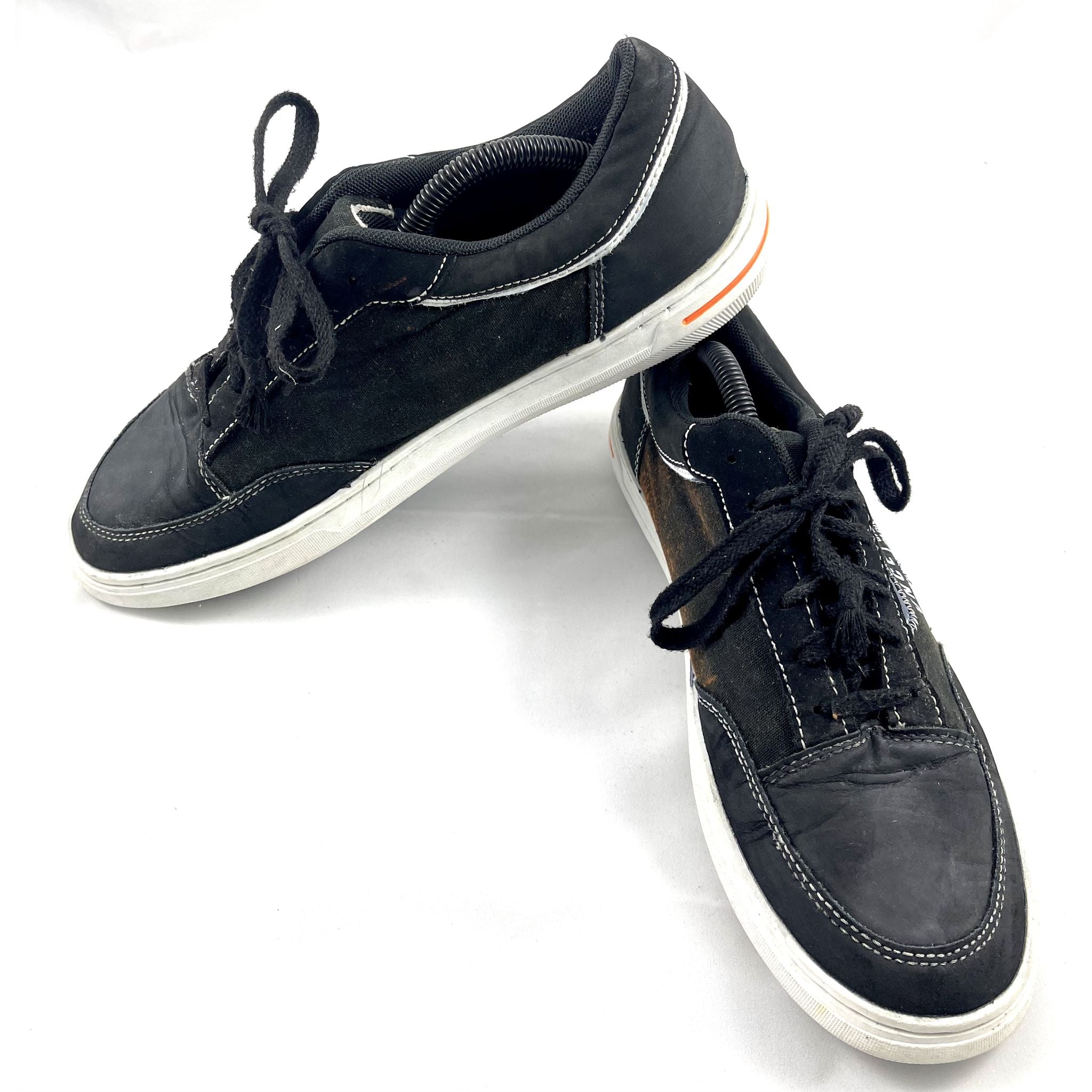 VNCE Black Sneakers