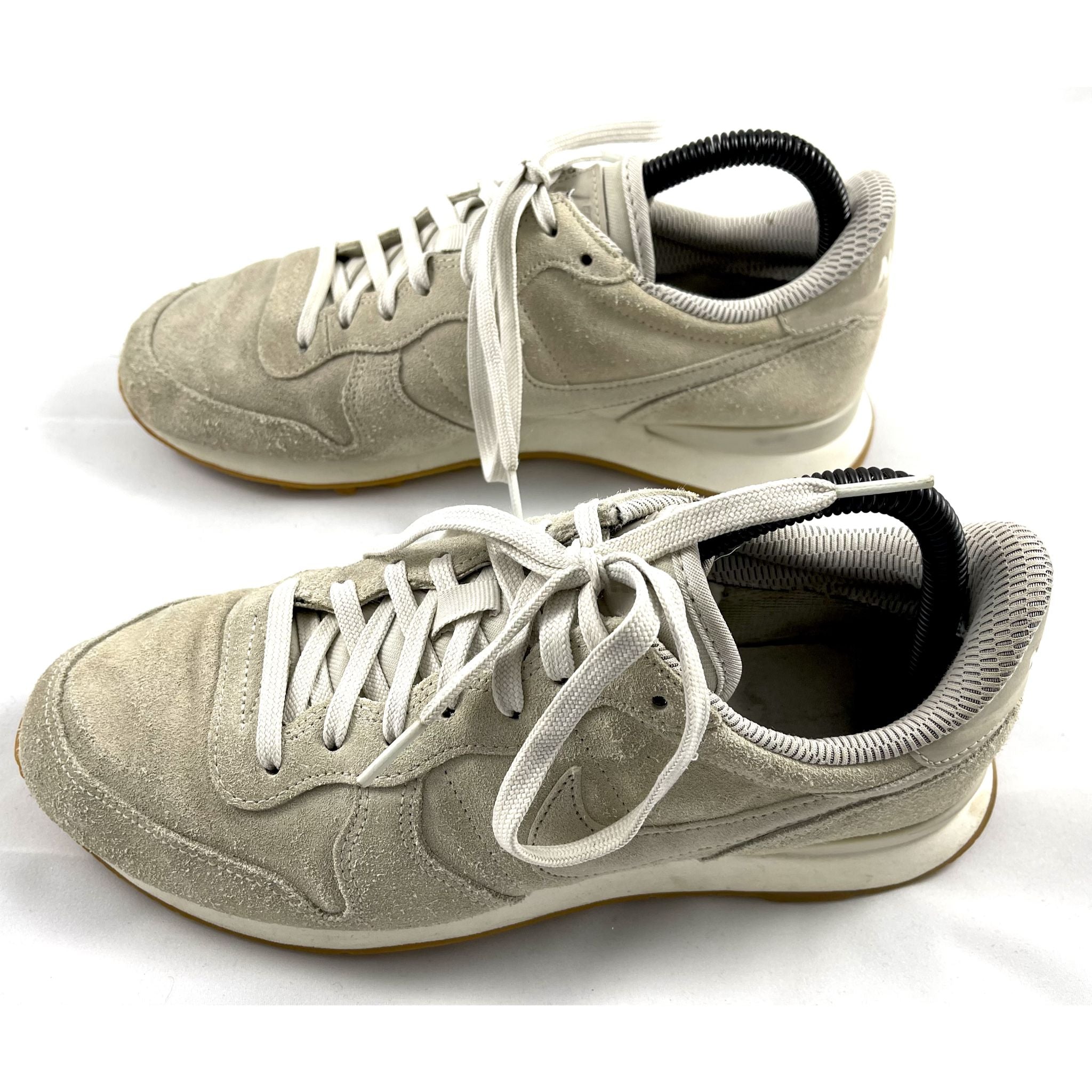 Preloved sneakers