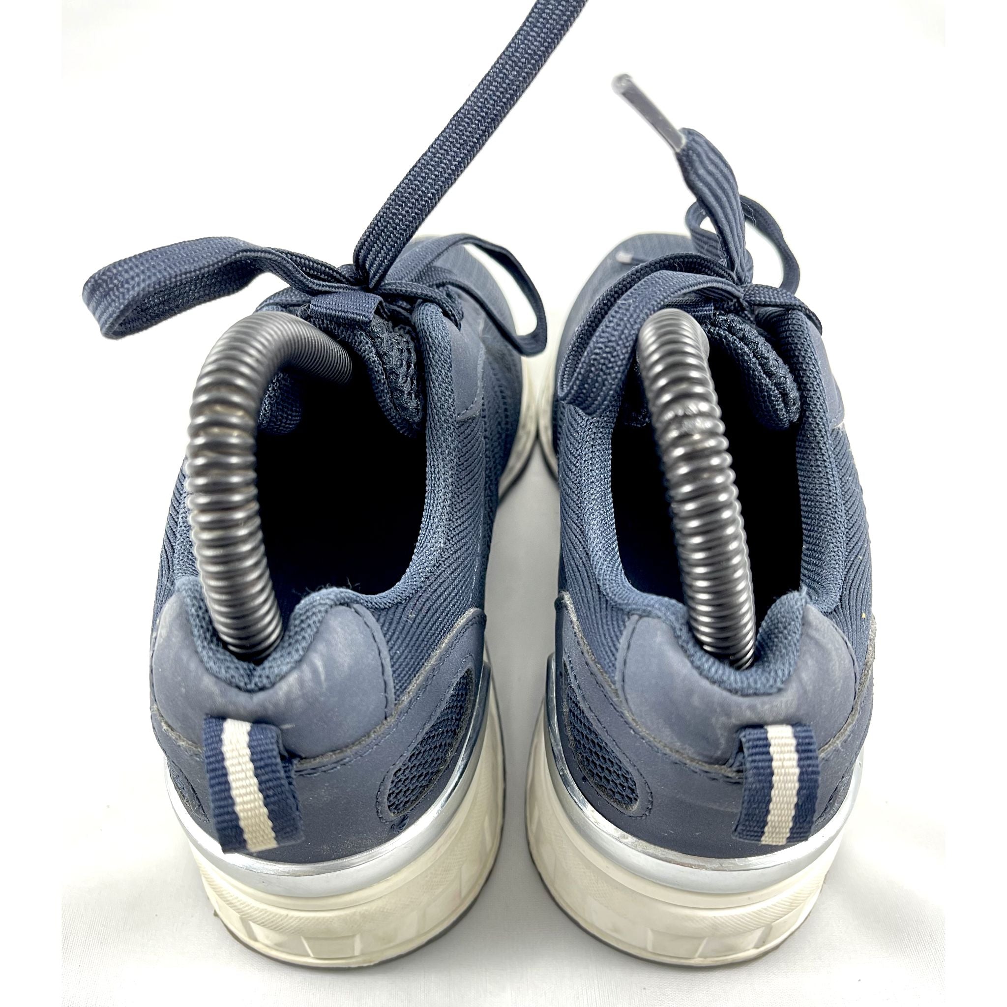 حذاء جريس لاند باللون الأزرق