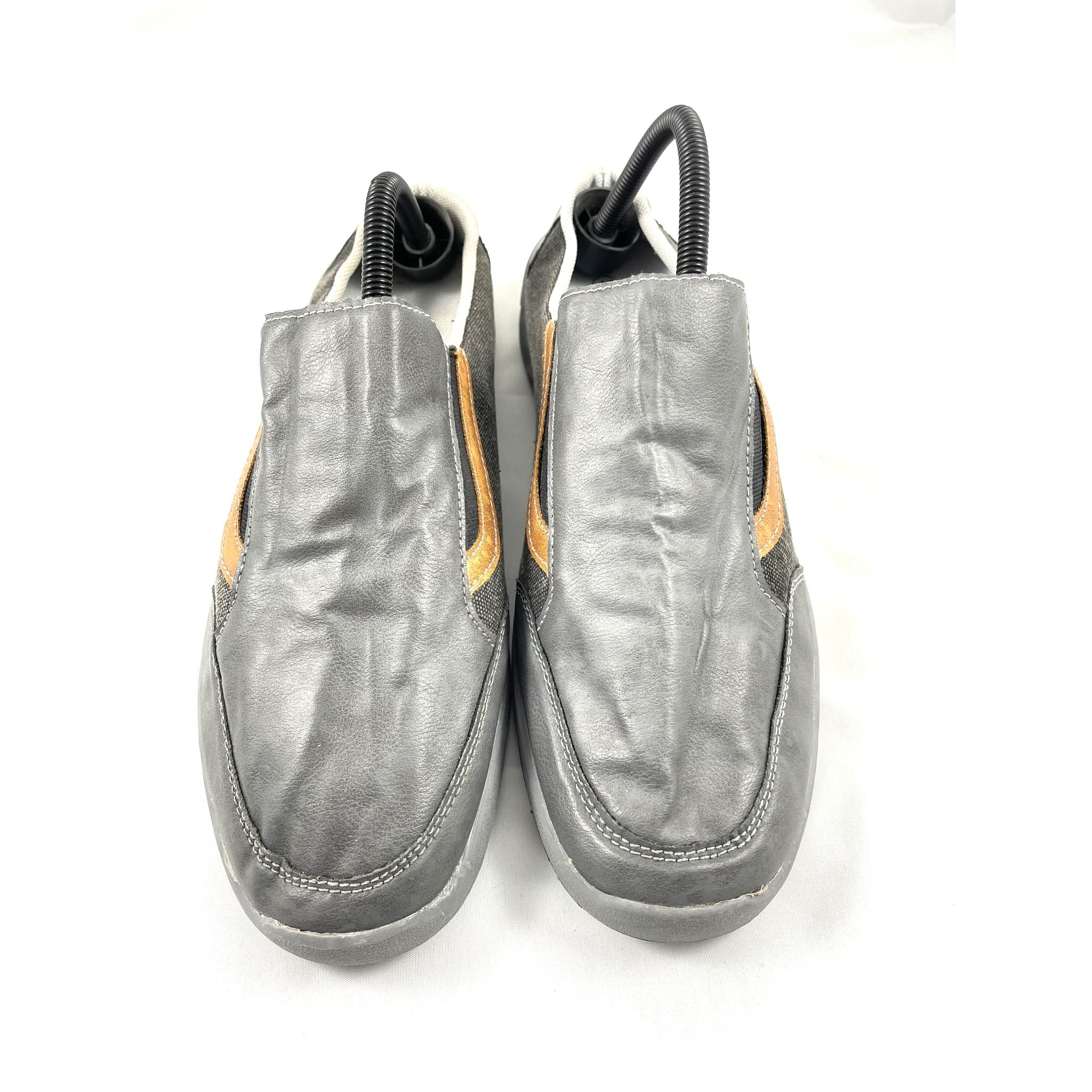 كوفلاند رمادي SlipOns