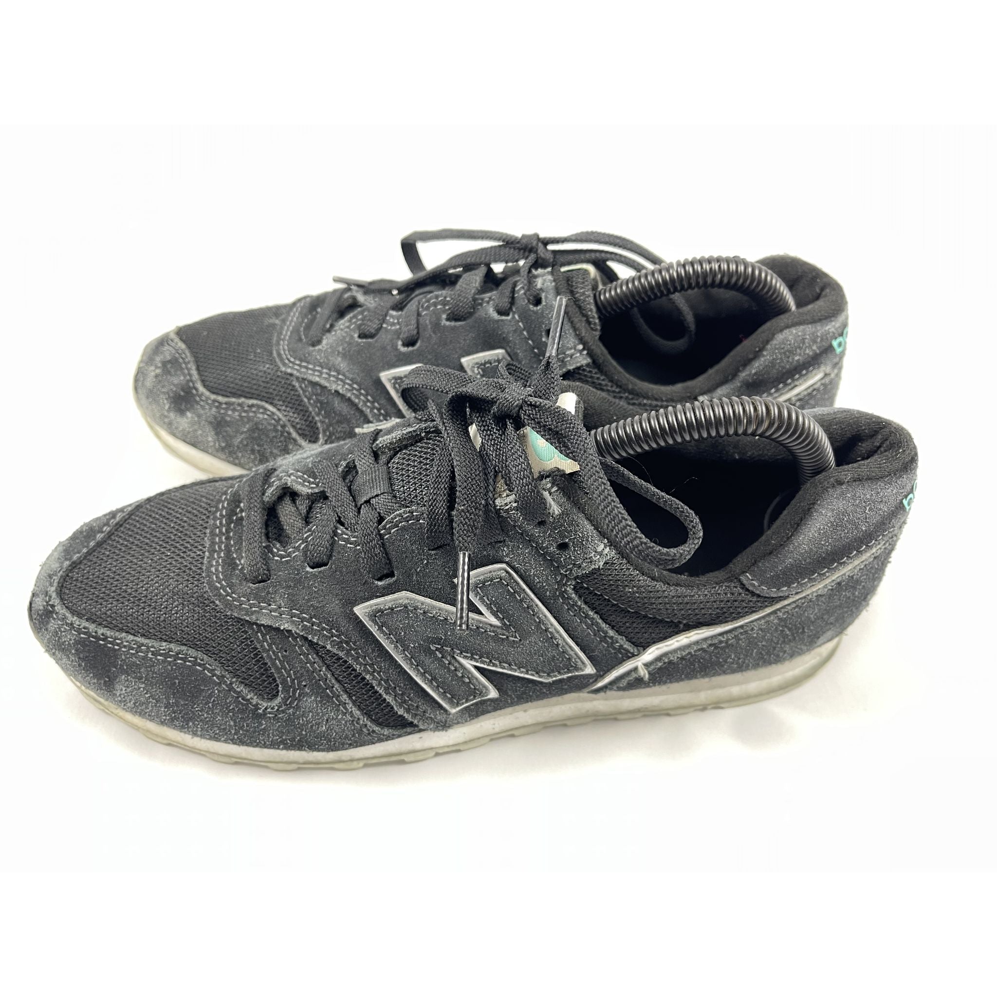 حذاء رياضي نيو بالانس باللون الأسود