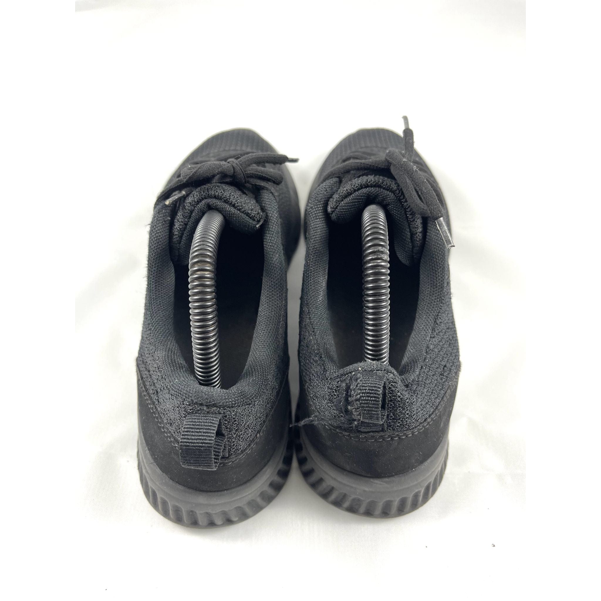 VTY Black Sneakers