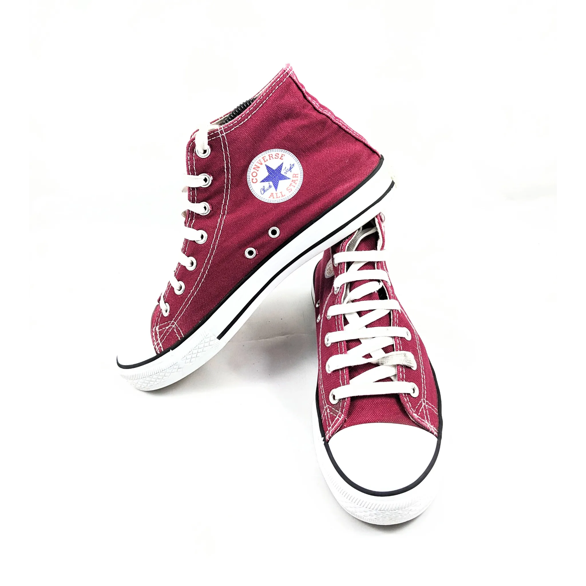 Maroon Converse-Sneakers