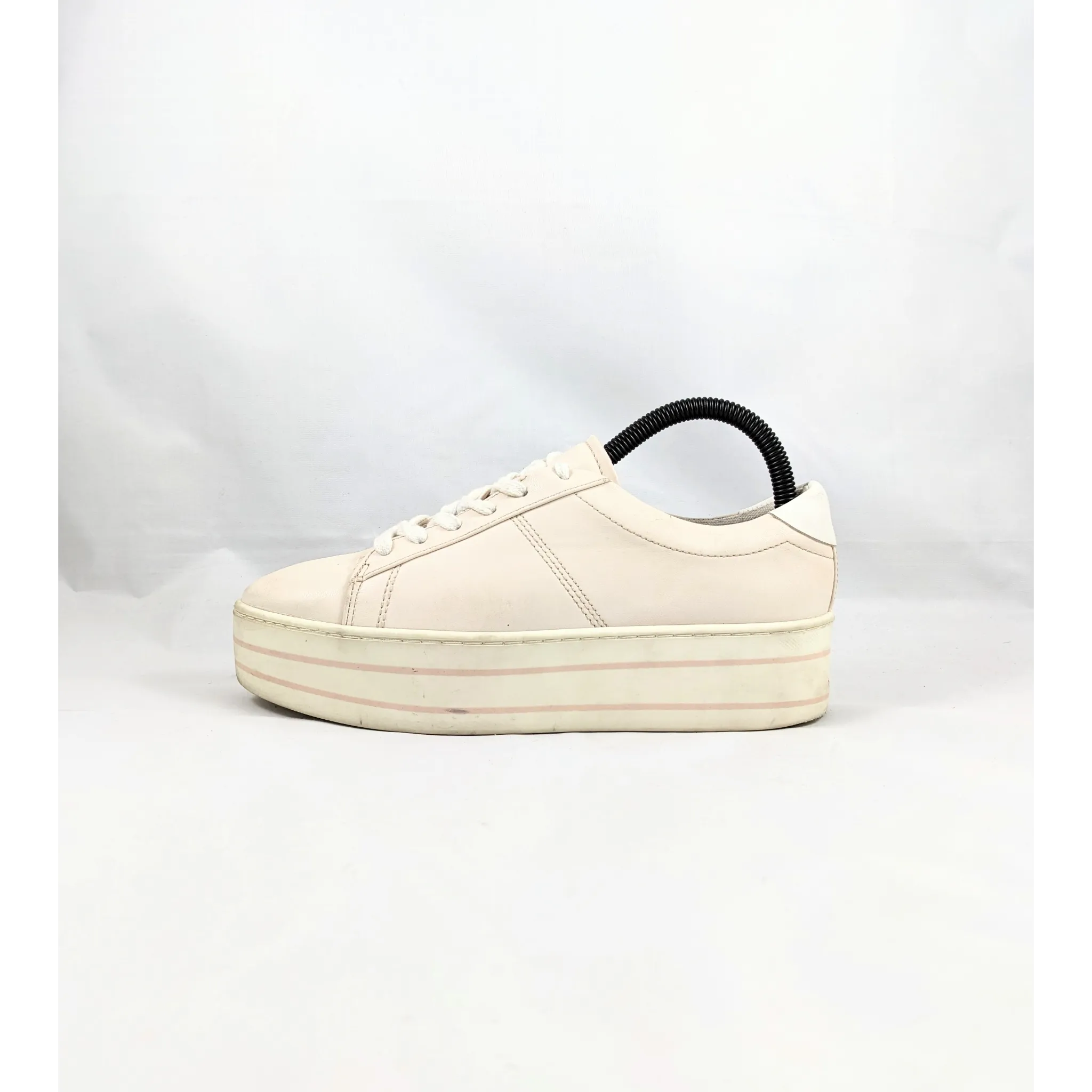 ZARA Basic Sneakers